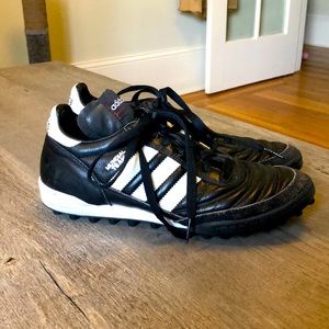 Adidas mundial team turf shoes, size 7M/8.5W